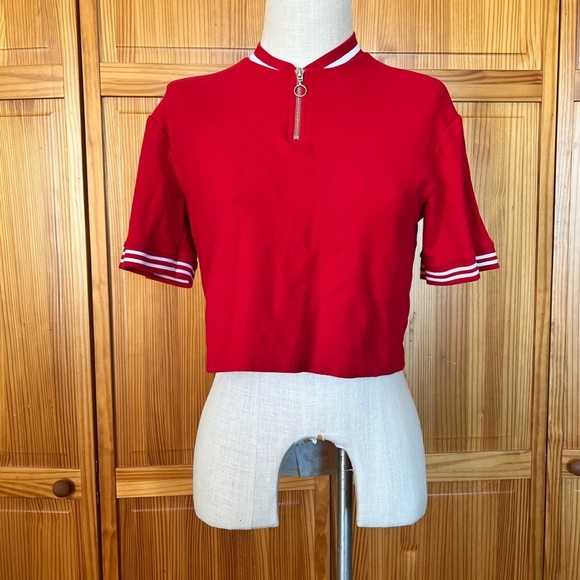 H&M Divided Small Red Cropped Shirt 100% Cotton Varsity Casual Preppy - Picture 3 of 8
